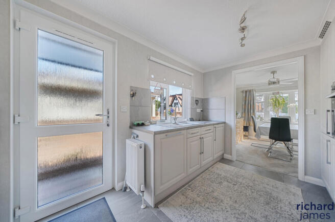 511863624dbd488592f2c654624cbd7e