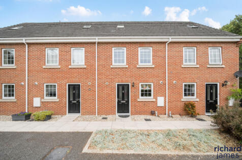 Royal Mews, Royal Wootton Bassett, SN4