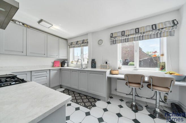 75f75577687e49ba8eb3f78923facb02