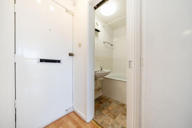 1350838768c013e38cb44