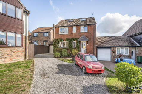 High Mead, Royal Wootton Bassett, SN4