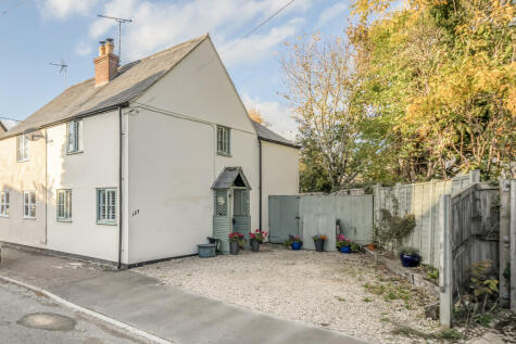 Bradenstoke, Nr Chippenham, Wilts, SN15