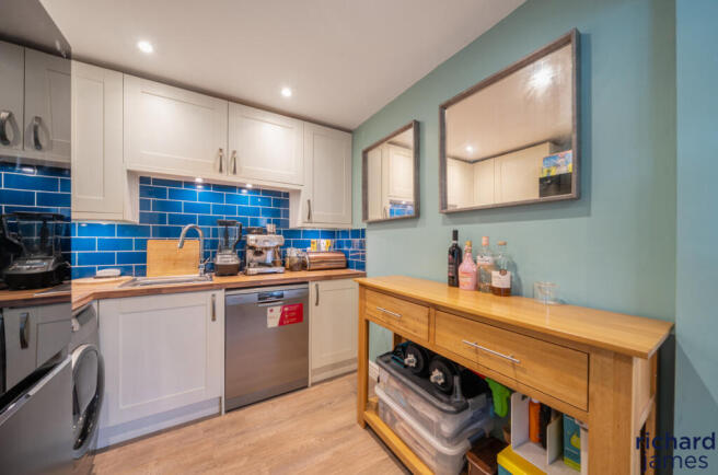 0aed1f89961e4e689d42db6bc4167c37