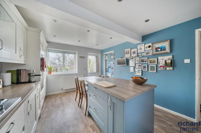 4cb72c9fff7c4e91ab7712a12766ab9e