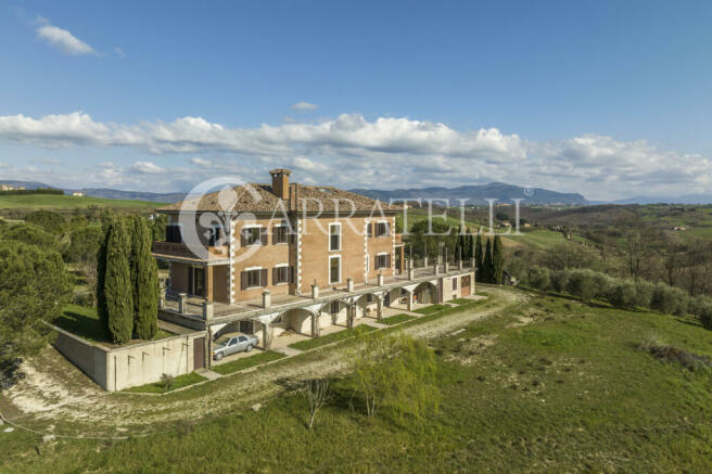 Villa moderna a Avig