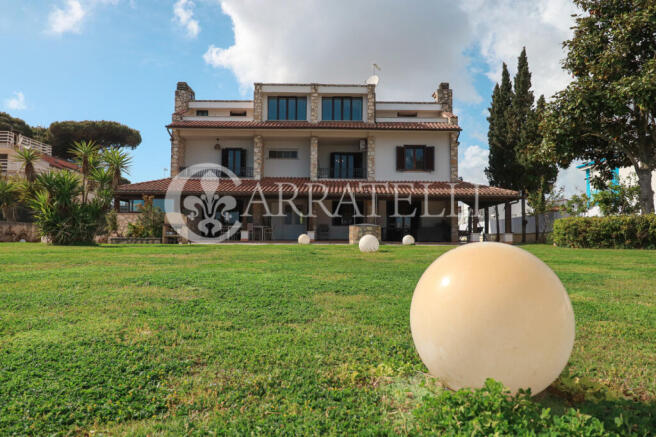 Villa di lusso front