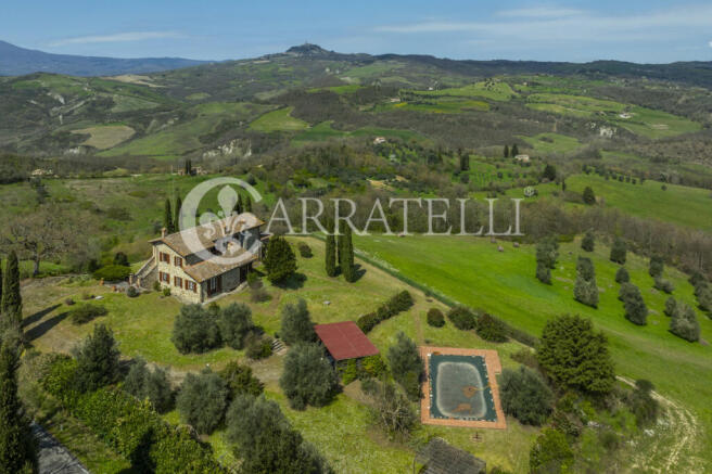 Casale in pietra a S