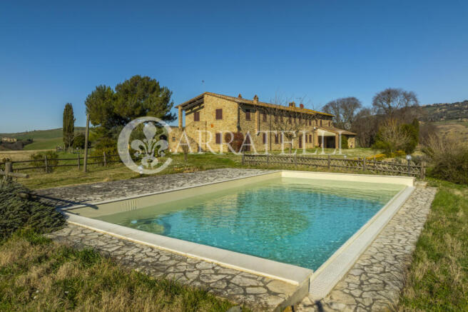 podere toscano in pi