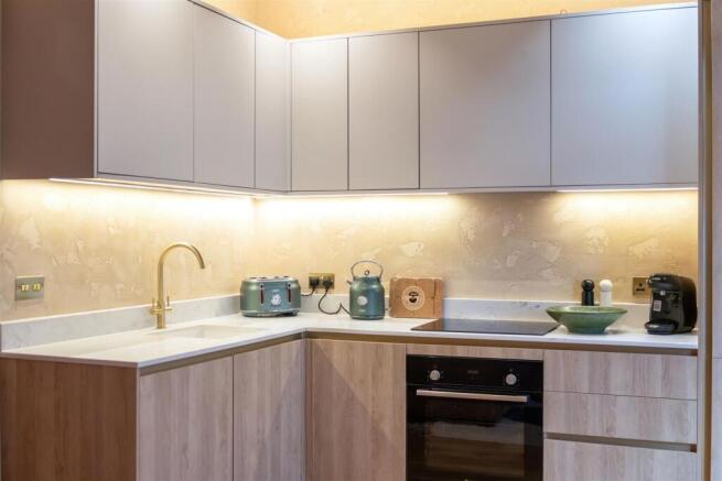 7C Queen Sq Kitchen 2.jpeg