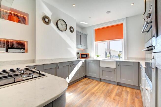 37a Traflagar Street Kitchen.jpg