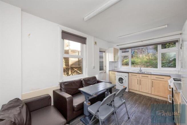 Ewhurst Road 9-004.JPG