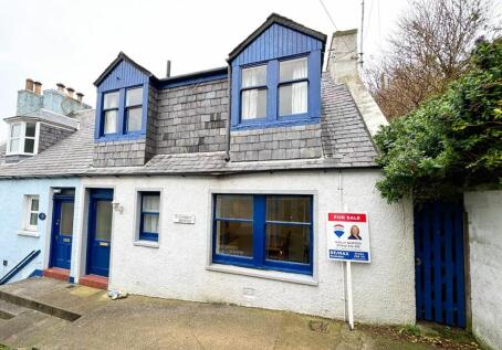 Alexander Cottage, 36 Seatown, Gardenstown, Banff, Aberdeenshire, AB45 3YQ