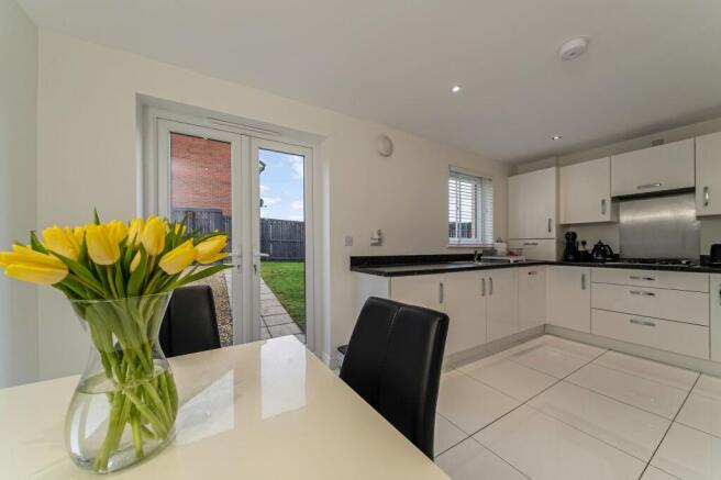 Kitchen/Dining