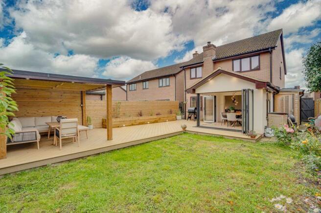 Garden with Al Fresco Seating Area