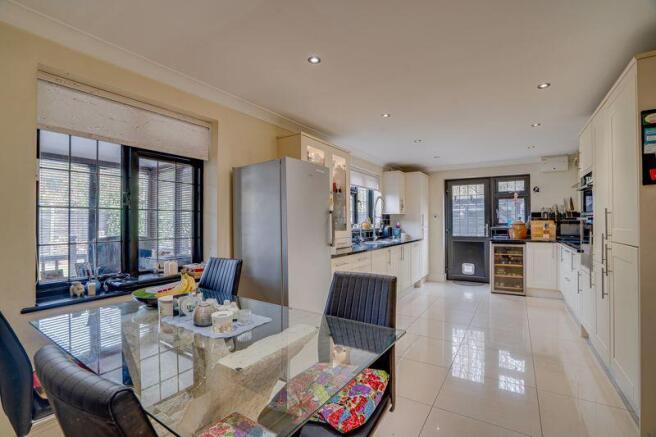 Kitchen/Dining Room