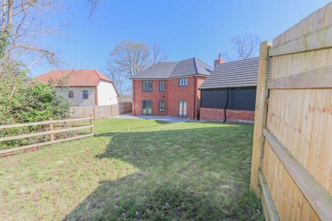 Rear Garden Pic 2