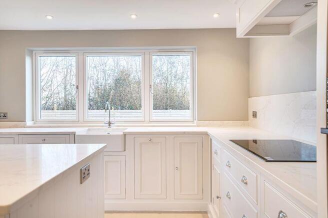 Bespoke Neptune Kitchen with Integrat...