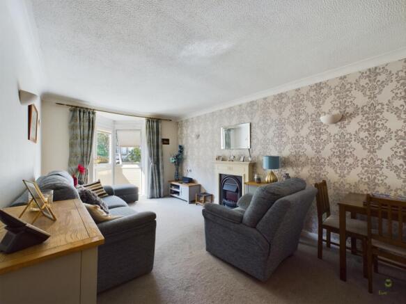 Presented by Nicoleta at EweMove Bexleyheath and D