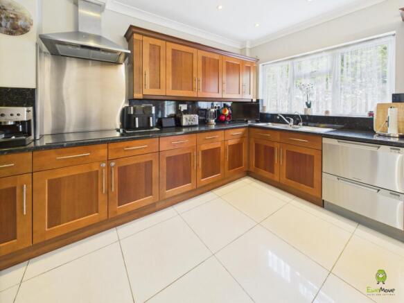 Presented by Clinton at EweMove Bexleyheath and Da