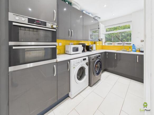 Presented by Clinton at EweMove Bexleyheath and Da