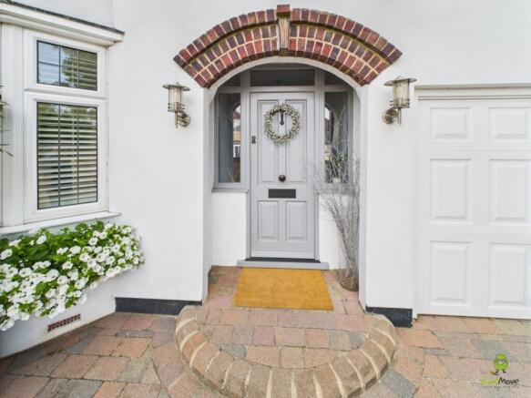 Presented by Clinton at EweMove Bexleyheath and Da