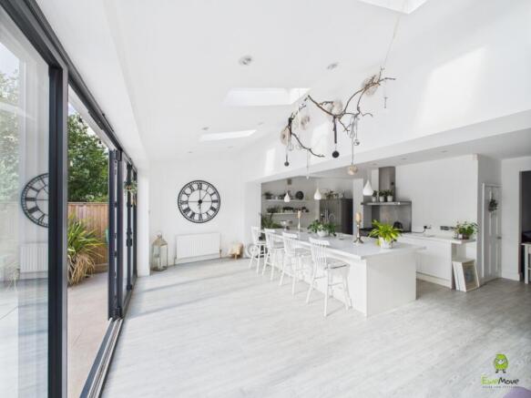 Presented by Clinton at EweMove Bexleyheath and Da