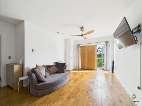 Presented by Nicoleta at EweMove Bexleyheath and D