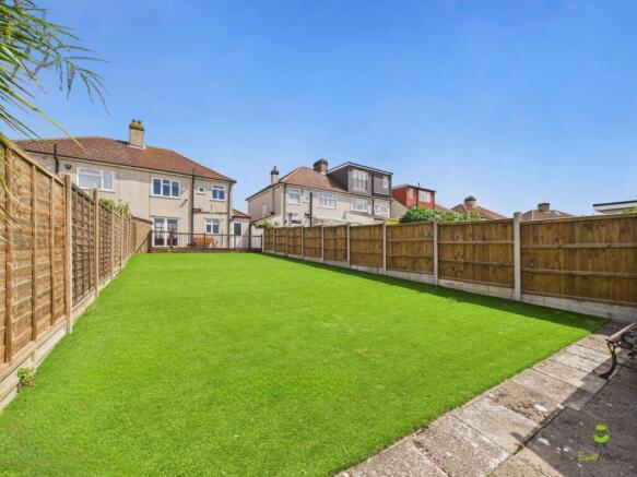 Presented by Clinton at EweMove Bexleyheath and Da