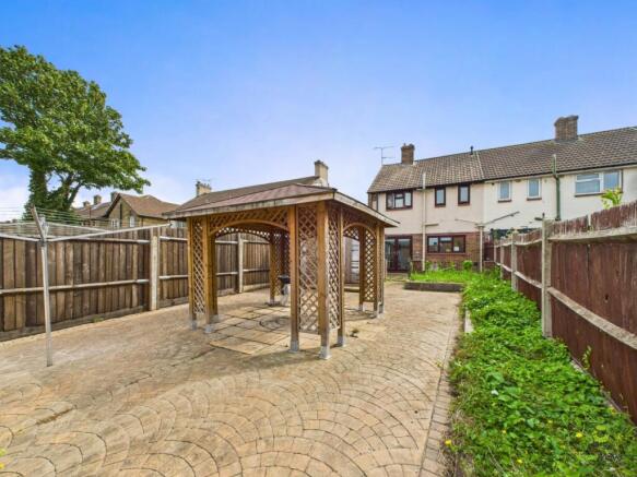 Presented by Nicoleta at EweMove Bexleyheath and D