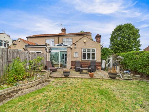 Presented by Robert at EweMove Bexleyheath and Dar