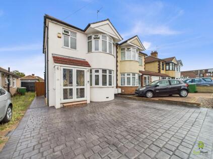 Cray Road, Belvedere, Kent, DA17