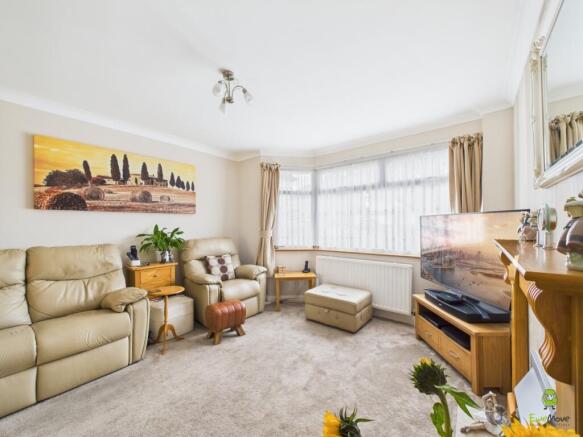 Presented by Nicoleta at EweMove Bexleyheath and D