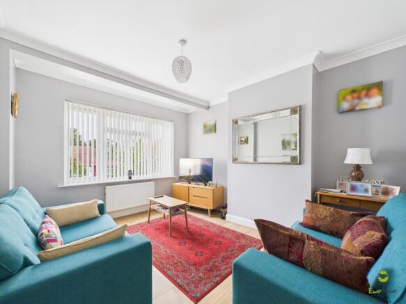 CAM02615G0-PR0122-STILL005