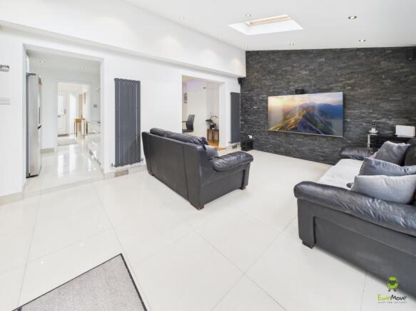 Presented by Clinton at EweMove Bexleyheath and Da