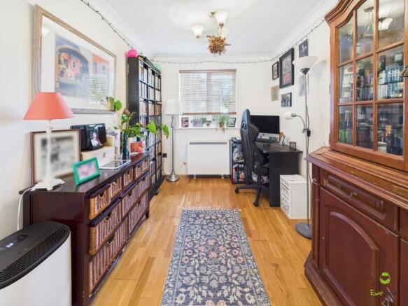 Presented by Clinton at EweMove Bexleyheath and Da