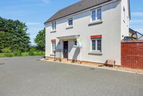 Wolstonian Way, Roundswell, Barnstaple, Devon, EX31