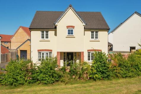 Wolstonian Way, Roundswell, Barnstaple, Devon, EX31