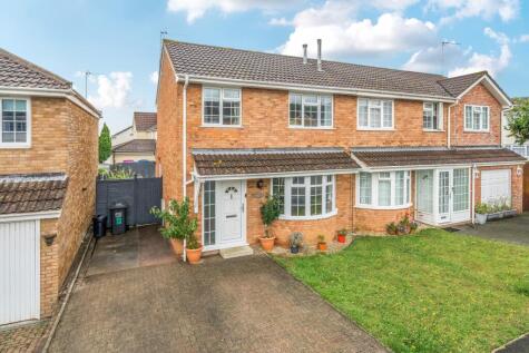 Cross Close, Fremington, Barnstaple, Devon, EX31