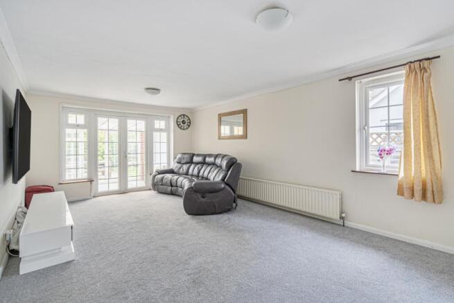 1354723-7-68cc1114df0e3