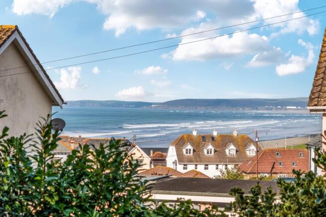 1361235-1-68dd3482317c3