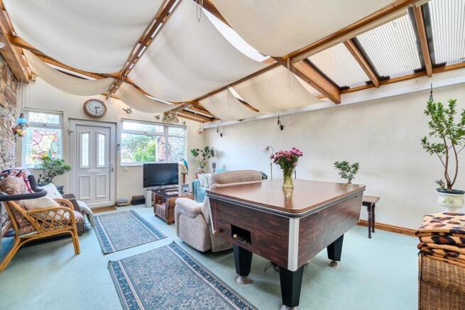 1361235-9-68dd3a60eed2f