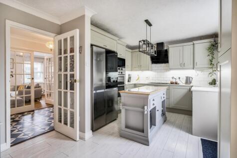 Lower Cross Road, Bickington, Barnstaple, Devon, EX31