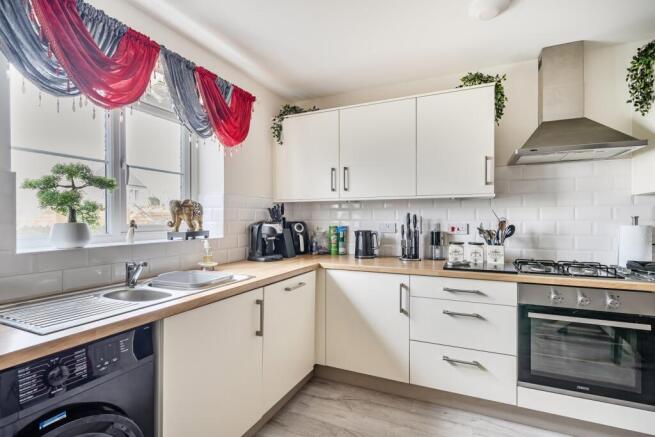 1365475-21-68e799902d486