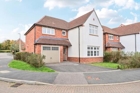 Glenwood Drive, Roundswell, Barnstaple, Devon, EX31