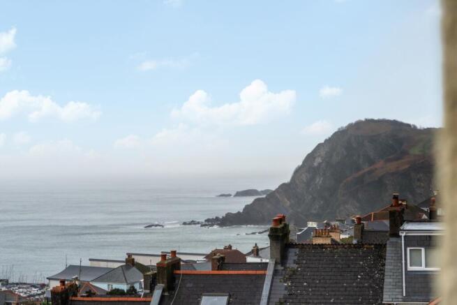 1380368-2-69132e39d9ba2