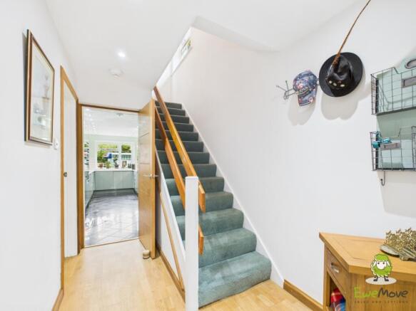 EweMove Estate Agents Basingstoke - Lavender Road