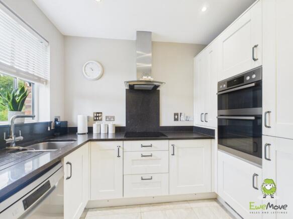 EweMove Estate Agents Basingstoke - Warham Road - 