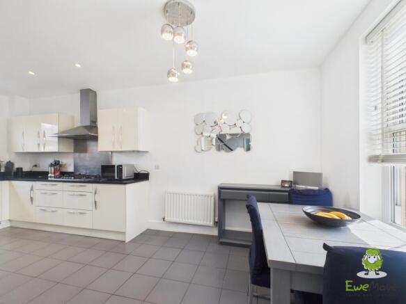 EweMove Estate Agents Basingstoke - Rockbourne Roa