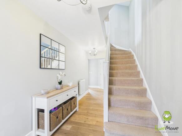 EweMove Estate Agents Basingstoke - Northbrook Cre