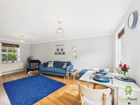 EweMove Estate Agents Basingstoke - Compton Way